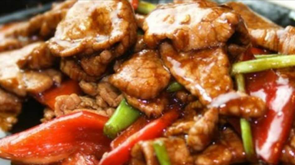 Ternera con pimiento verde