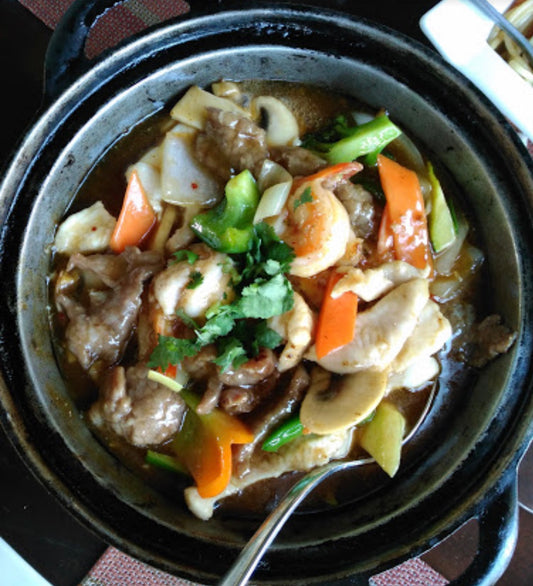 M36.POLLOTERNERAS Y GAMBAS con verduras en cazuela🌶️🌶️