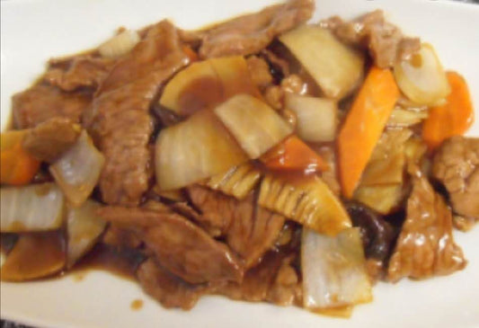 Ternera con bambú y seta china